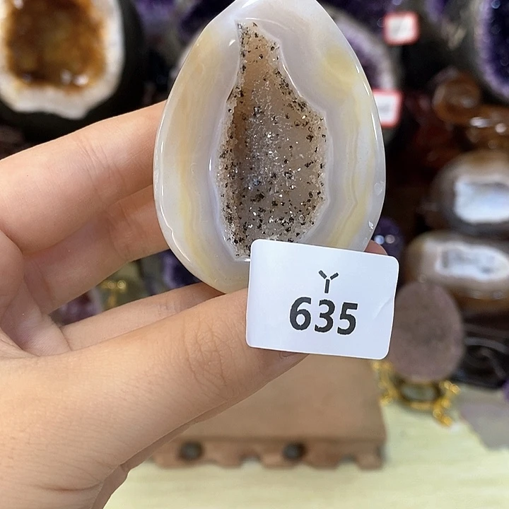 未镶嵌水晶大型摆件（非配饰）