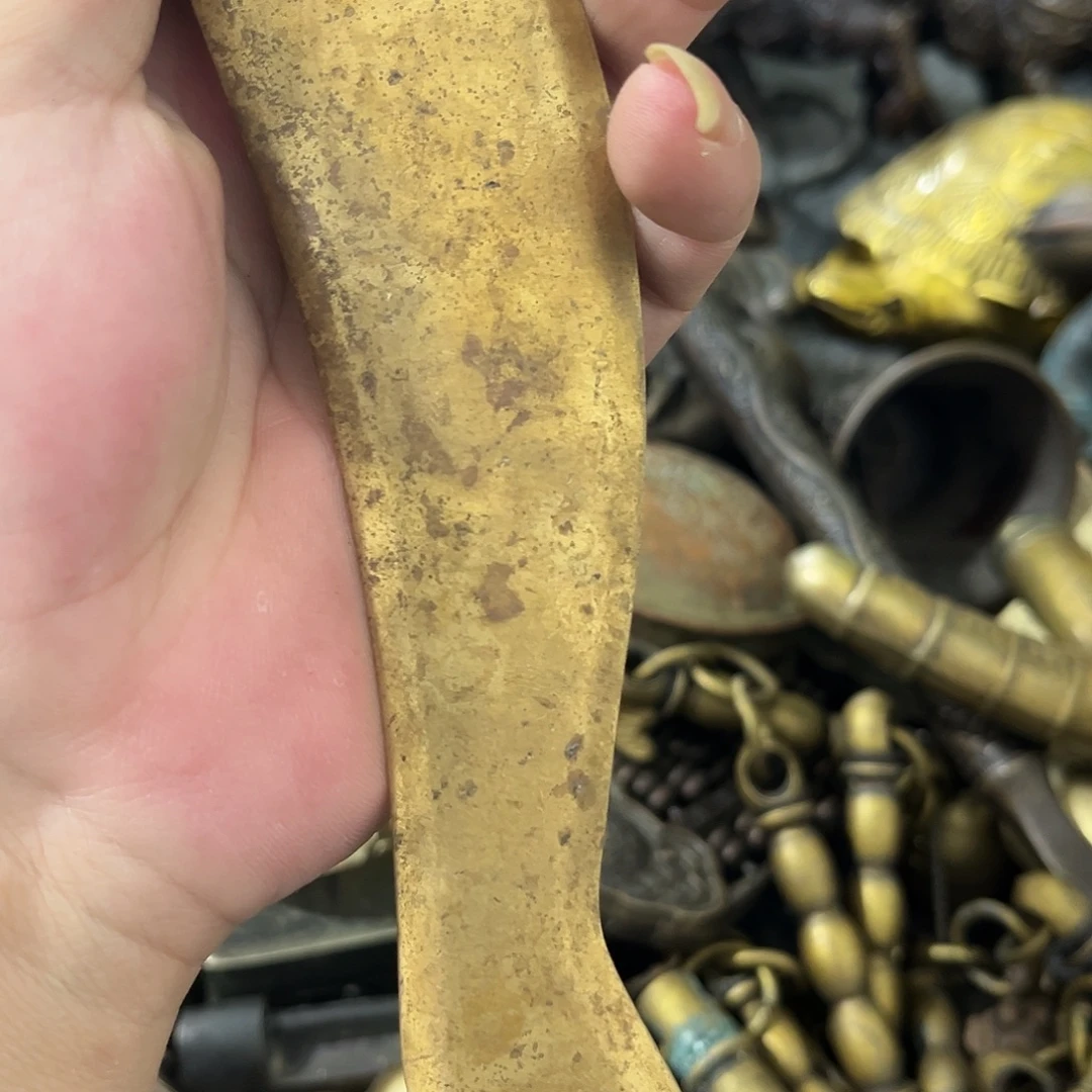 齐***摸闪电购铜摆件工艺品