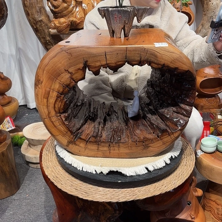 香樟木香樟木根雕凳子一物一拍编号872长33宽31高41