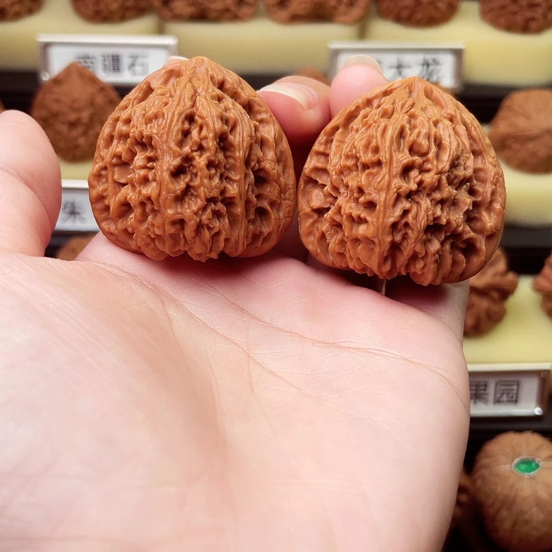 文玩核桃吊坠南疆石39尺626