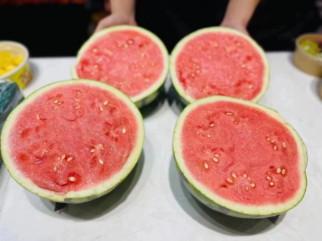 【无籽脆甜】美都麒麟西瓜 半颗约4~4.5斤