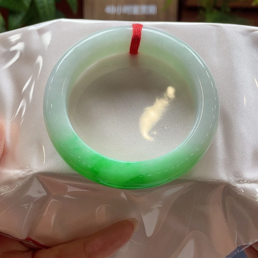 翡翠未镶嵌手镯46 号链接