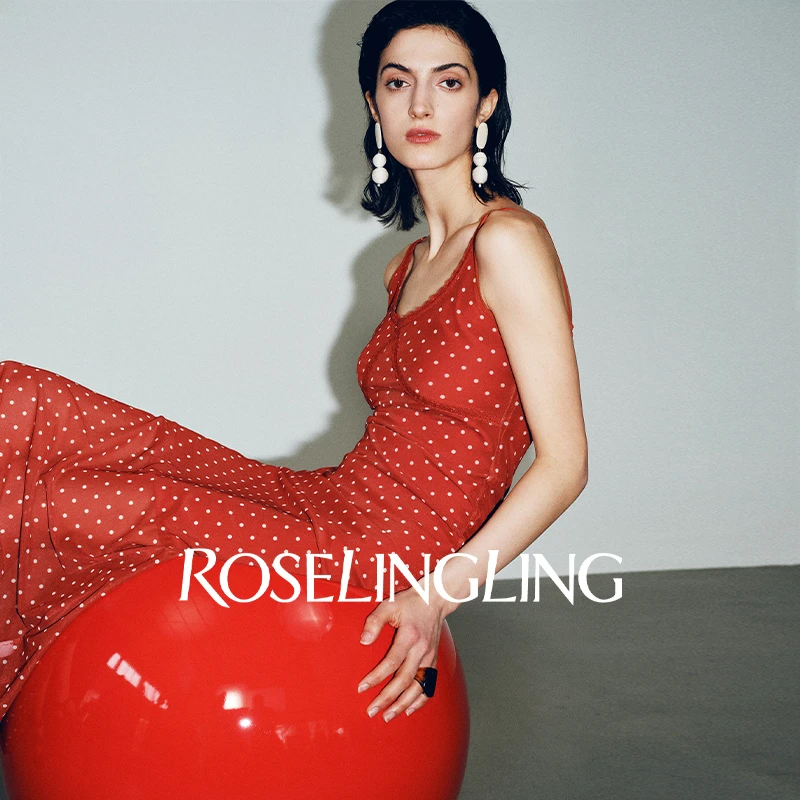 ROSELINGLING波尔卡圆点系列波点吊带/度假小A袖双版本收腰连衣裙