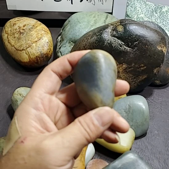 和田玉（糖玉）未镶嵌挂件