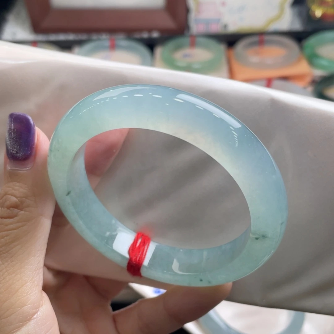 翡翠未镶嵌手镯17号 57正圈 冰绿