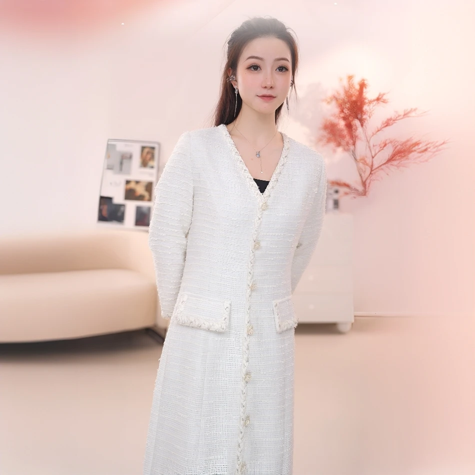 H207【朗】法式v领小香风收腰显瘦气质高级感女春季新长袖连衣裙
