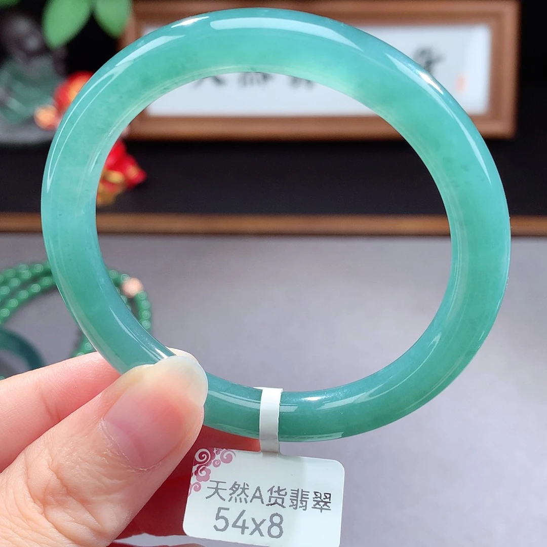 未镶嵌手镯（圆镯）翡翠