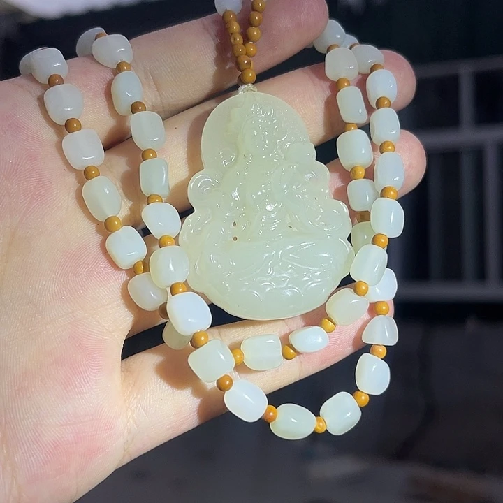 和田玉未镶嵌颈饰新疆且末钢板料观音