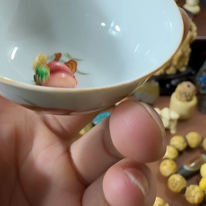 瓷片精致雕刻工艺品