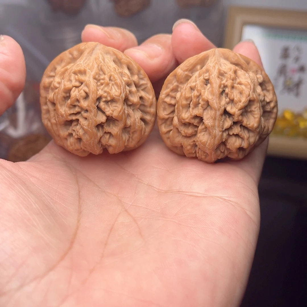 文玩核桃把件44球筋