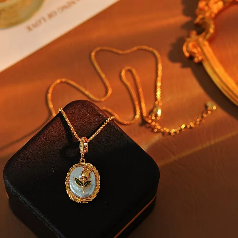 铜合金项链 D10289---郁金香经典百搭时尚吊坠项链