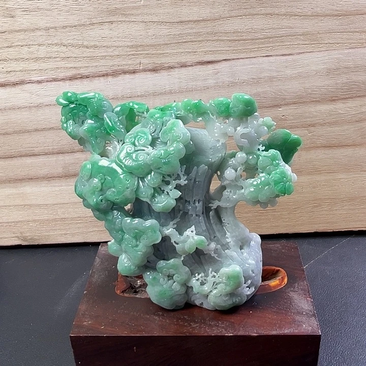 正***翡翠未镶嵌摆件翡翠