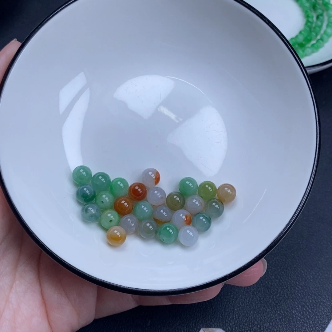 颈饰未镶嵌翡翠A**妞翡翠