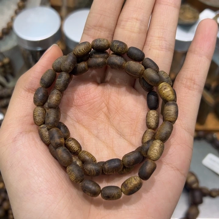 黄***）沉香沉香碎屑0.6留疤三圈