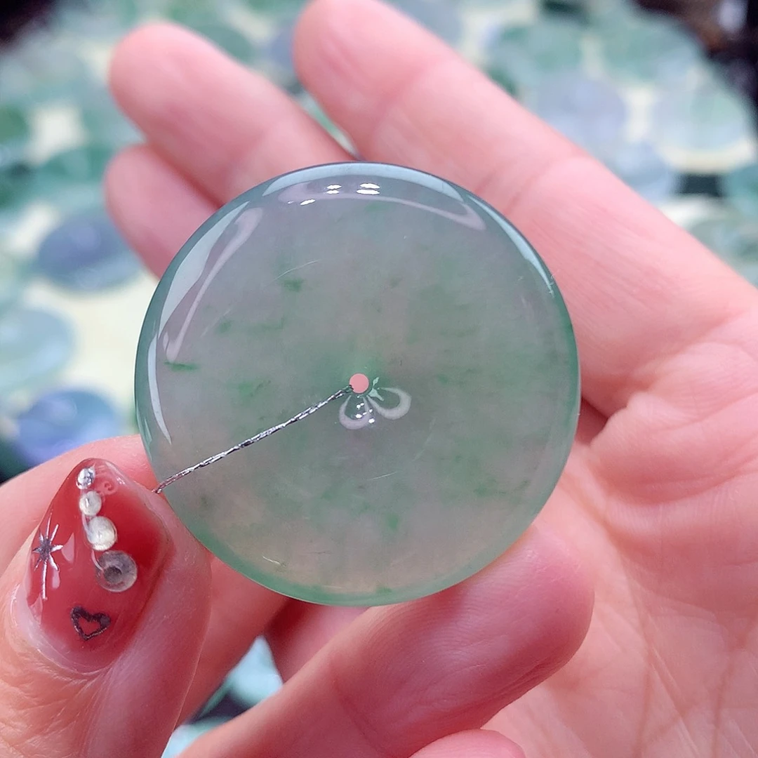 翡翠颈饰未镶嵌74尺寸31.7/5.8