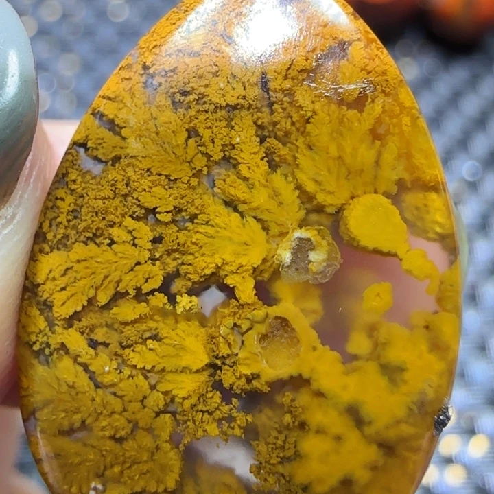 余***笑玛瑙/玉髓未镶嵌吊坠