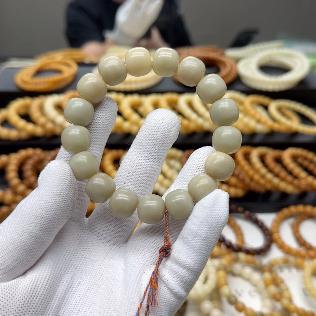 嗨***皮菩提根/象牙果手串福袋