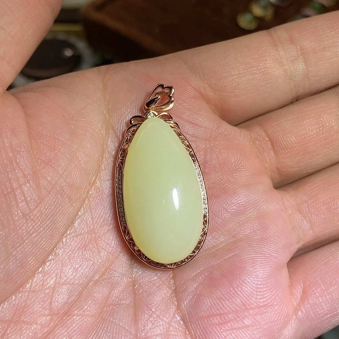【闪购商品】吊坠(不含链)银S925镶嵌和田玉（黄玉）