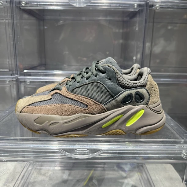90新  40码 yeezy700紫薯 无盒 运动鞋