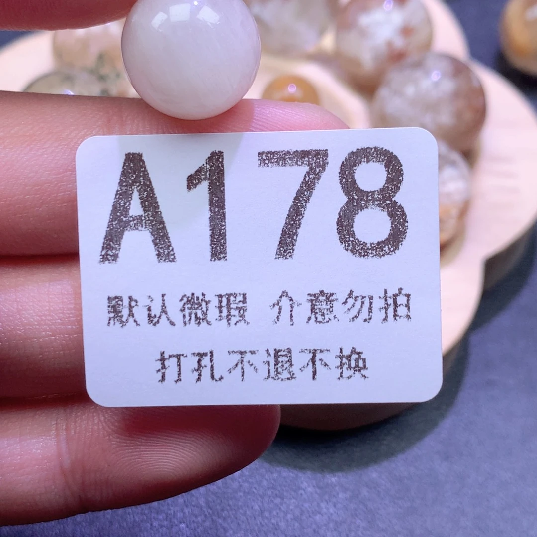 颈饰未镶嵌水晶莫*