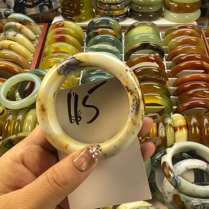 蛇纹石玉未镶嵌手镯52