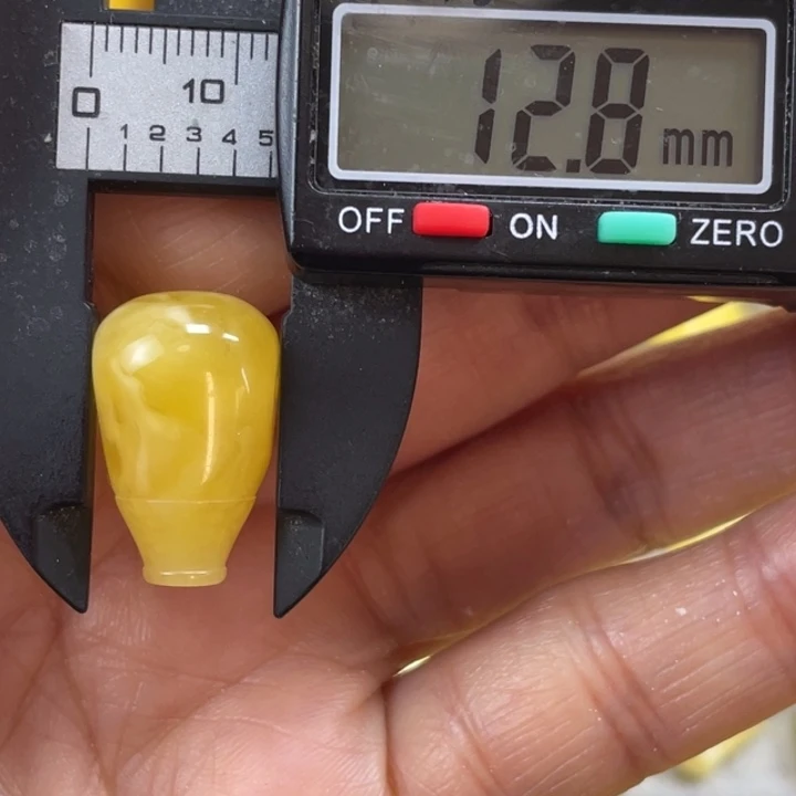 蜜蜡未镶嵌裸石35杂