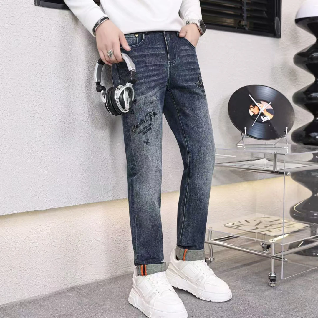 秋季新款2202蓝色烫钻压花工艺修身男士牛仔长裤