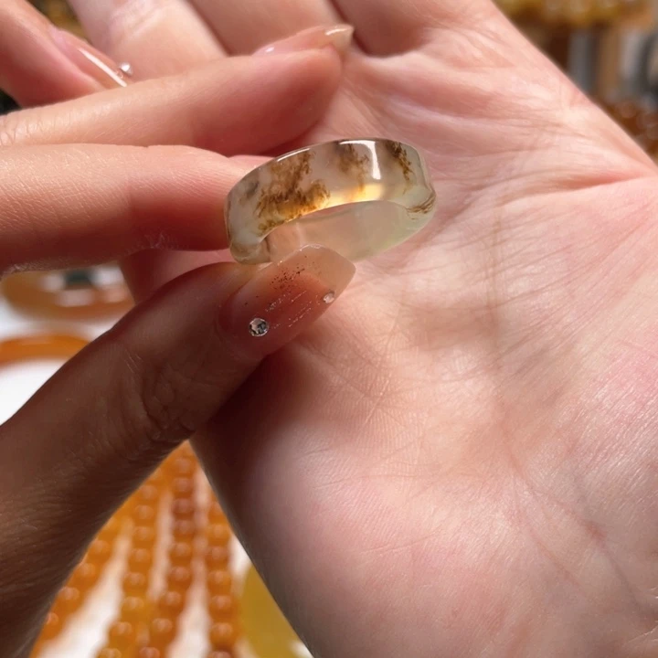 蛇纹石玉未镶嵌戒指