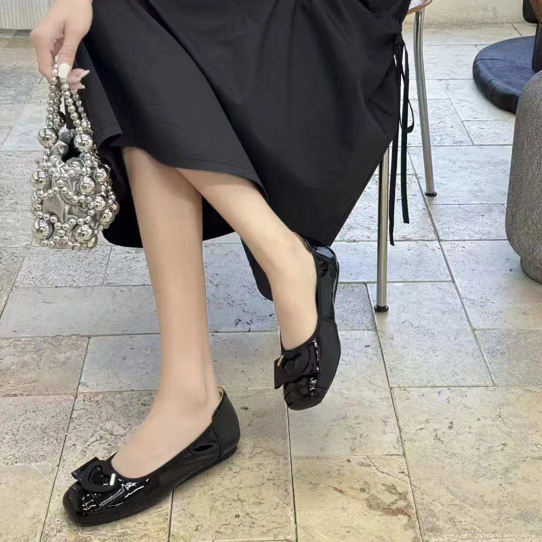 时尚百搭舒适软底一脚蹬浅口单鞋2025新款不累脚方头休闲女懒人鞋