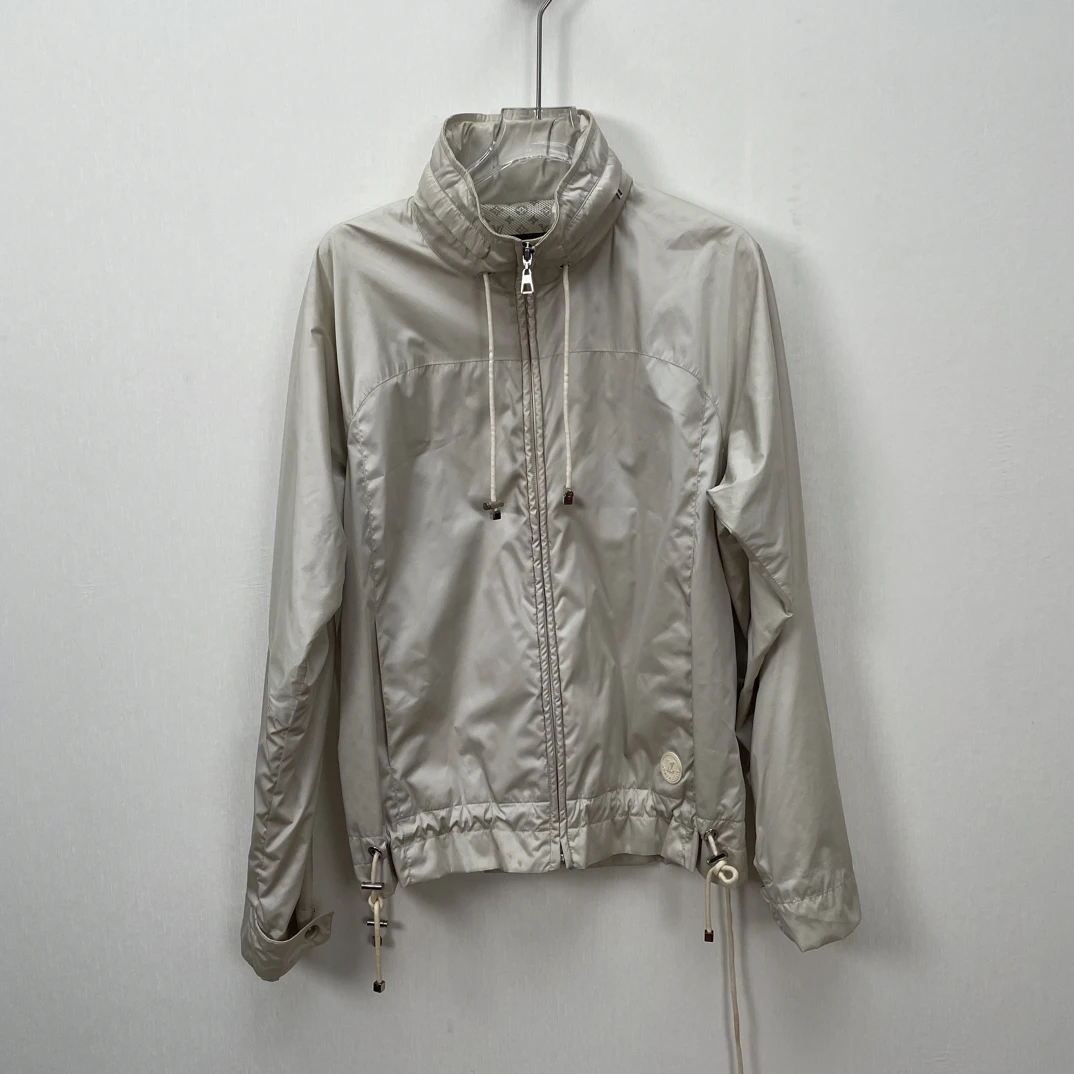 99新 LouisVuitton/路易威登 卡其色内衬满印logo外套 38码 1345