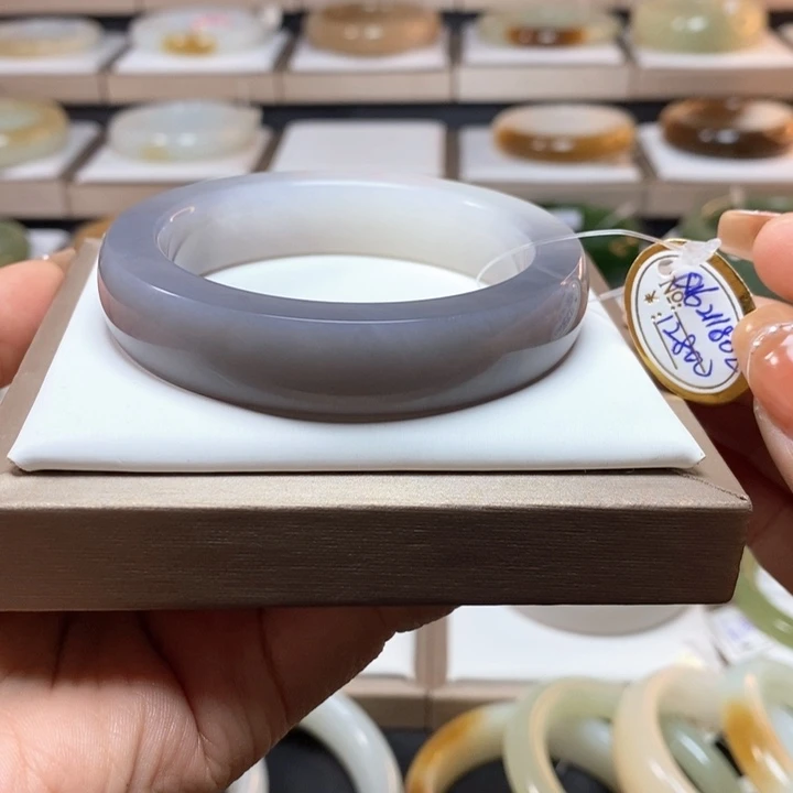 和田玉手镯54未镶嵌