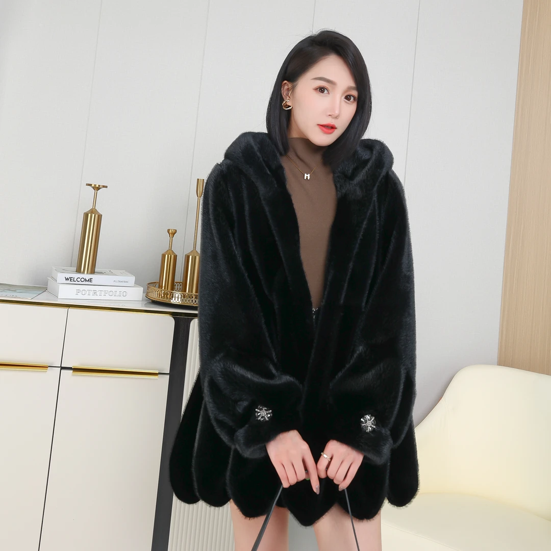 女士冬季新款加绒保暖六浪位时尚大码连帽女装毛毛外套女款