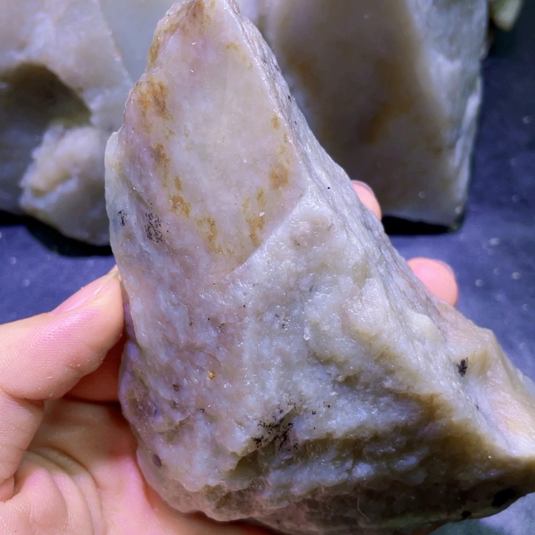 和田玉未镶嵌珠宝半成品