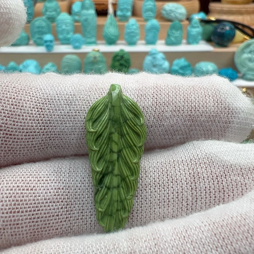 绿松石未镶嵌珠宝奇石