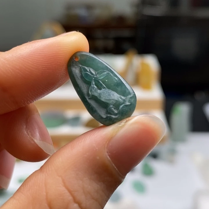 定制翡翠未镶嵌翡翠