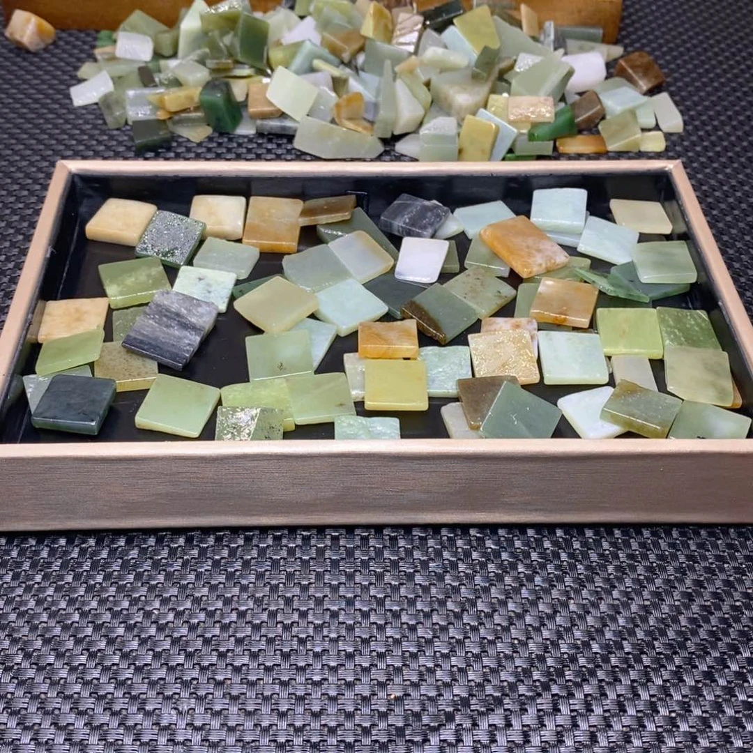 和田玉（糖玉）未镶嵌珠宝半成品缚