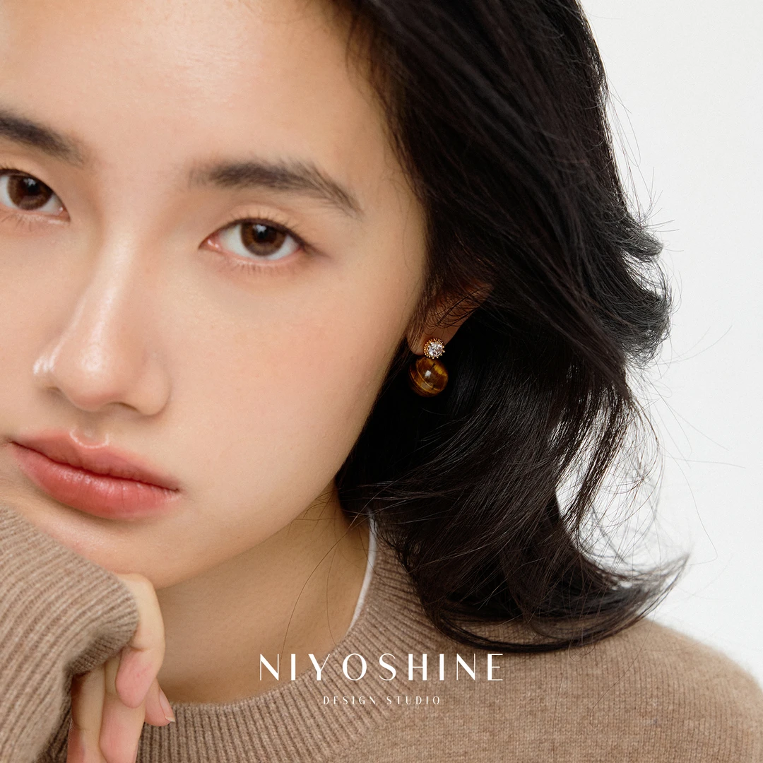 铜合金锆石耳饰 美拉德耳钉2025新款爆款法式气质复古时尚配饰