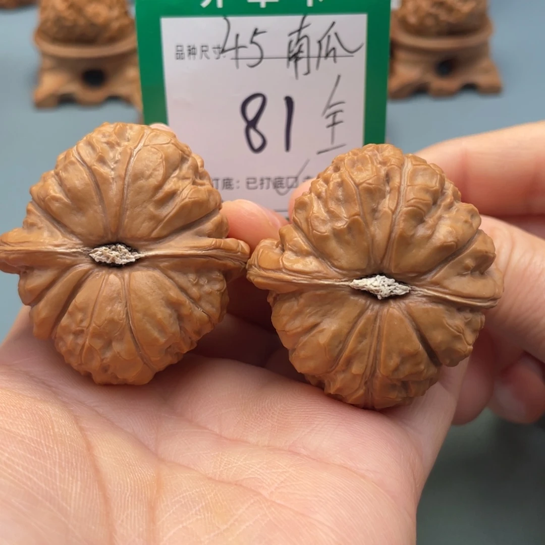 桃核把件文玩核桃