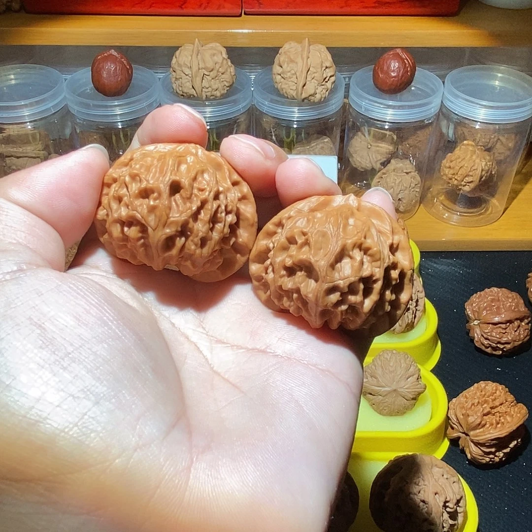 文玩核桃吊坠宫灯