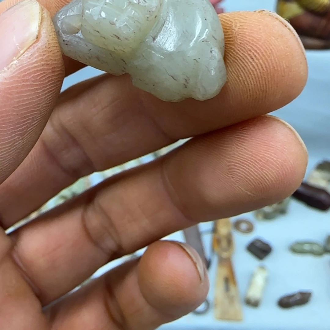 未镶嵌和田玉（糖玉）珠宝奇石