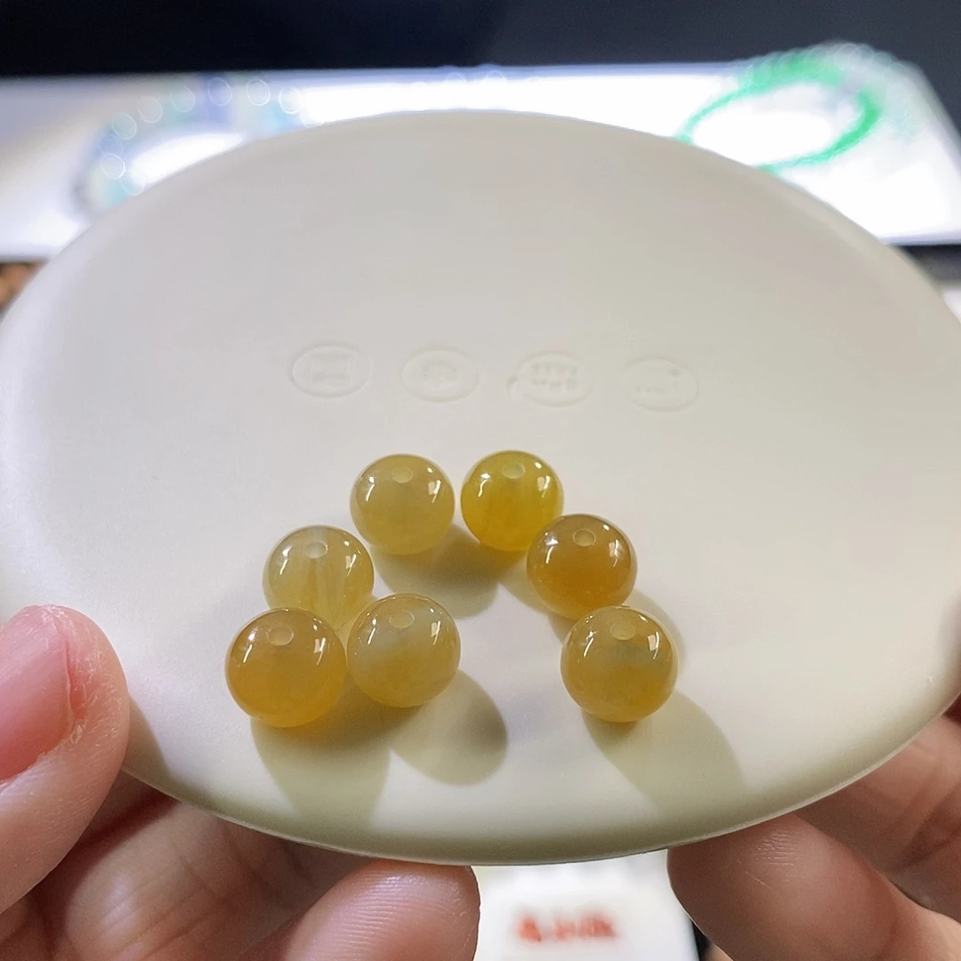翡翠未镶嵌挂件鼓珠