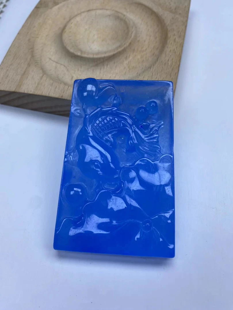 N69冰蓝鱼牌吊坠经典精品时尚气质百搭情侣多样性发一