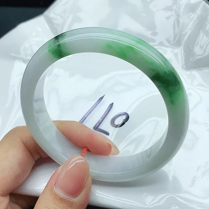 未镶嵌手镯翡翠077