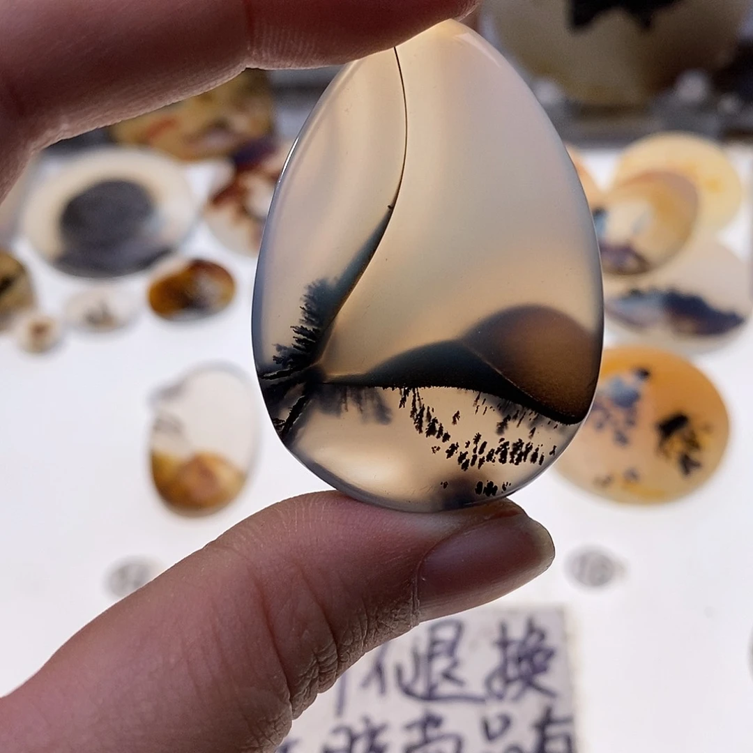 未镶嵌玛瑙/玉髓珠宝奇石