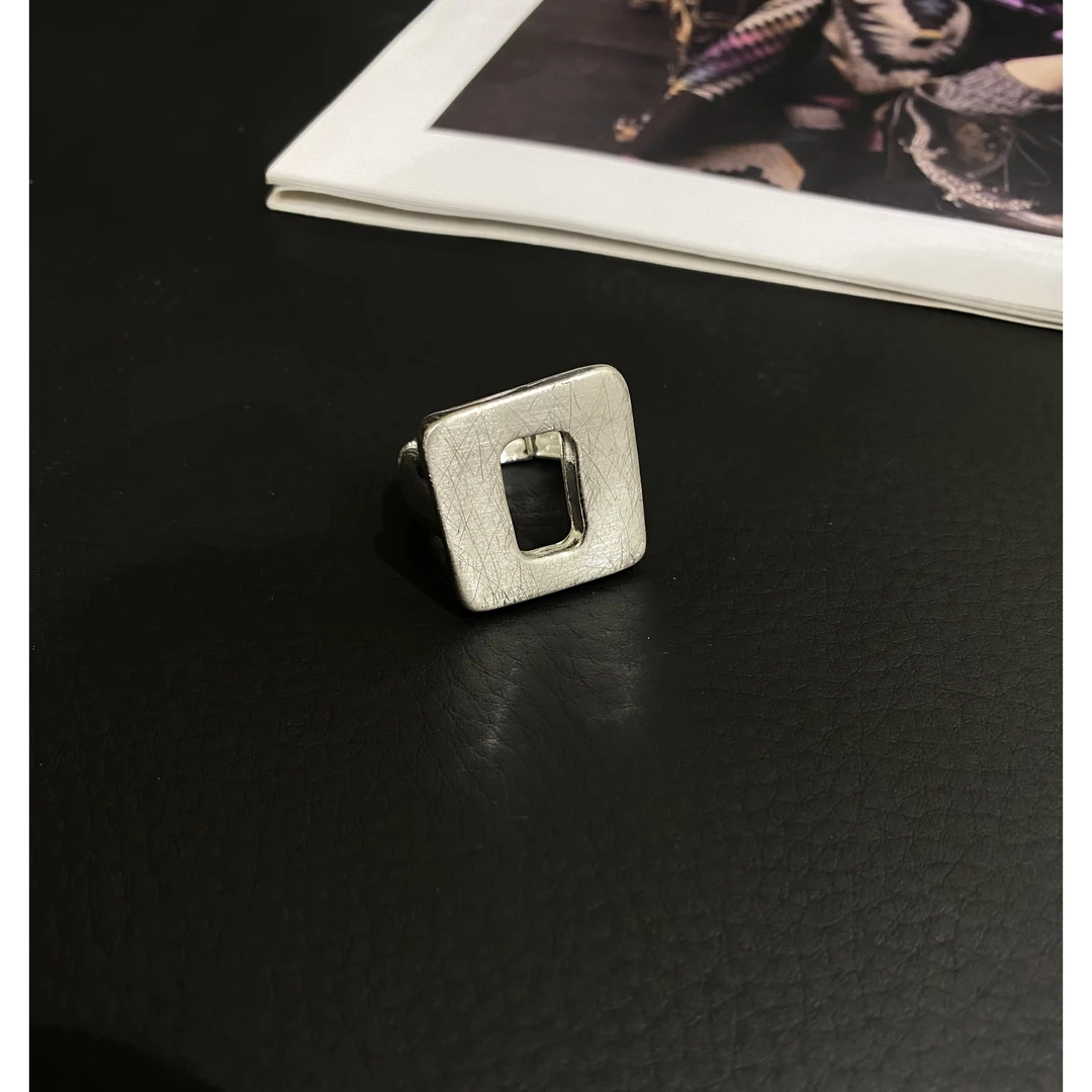 钛钢戒指 卢尚四方磨砂戒指XL9903