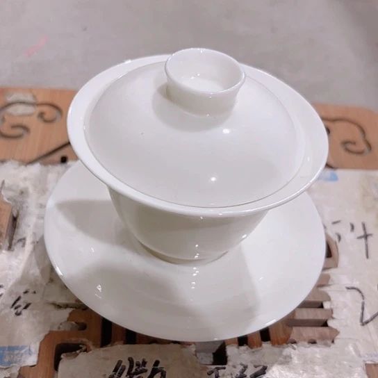 微瑕介意的勿拍，喜欢再下单，谢谢支持