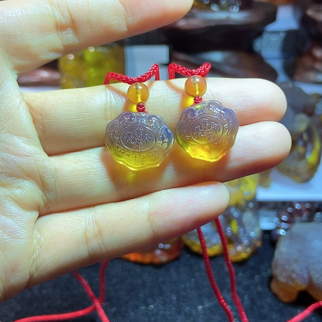 未镶嵌颈饰琥珀缅甸天然琥珀吊坠