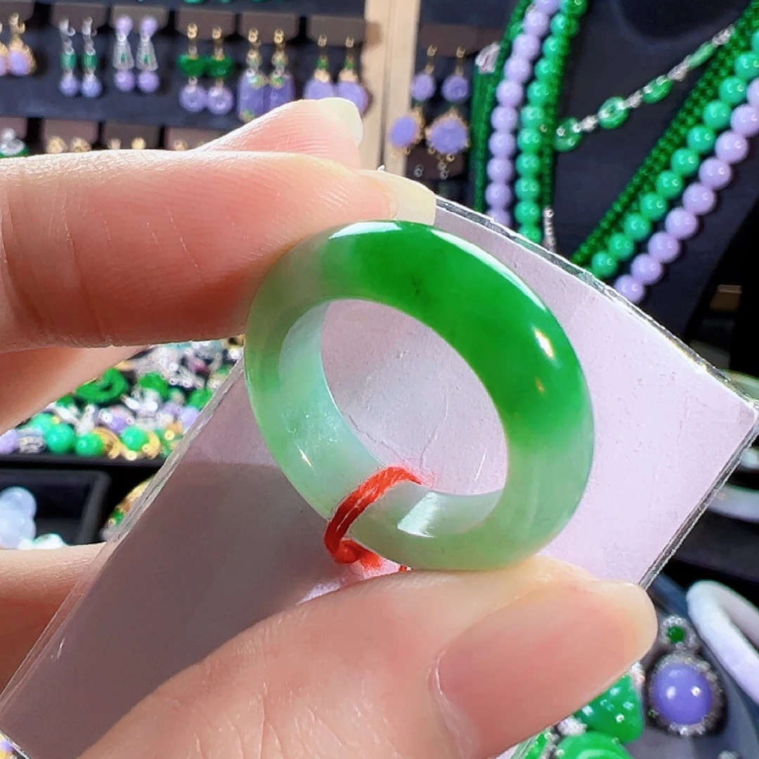 翡翠未镶嵌戒指签收后24小时鉴赏期
