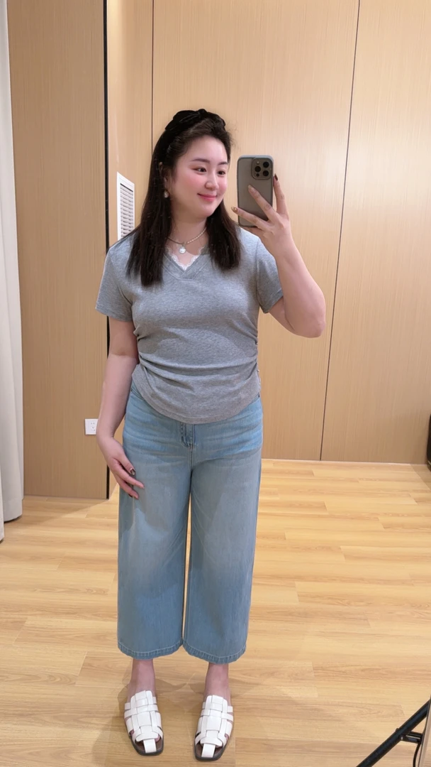 TAOJIA FAMILY【V领蕾丝t】修身型透气短袖拼接慵懒风大码T恤YF0004