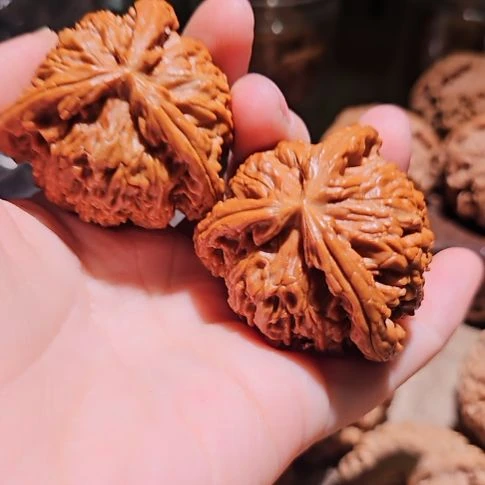 意***1吊坠文玩核桃46精修三楞